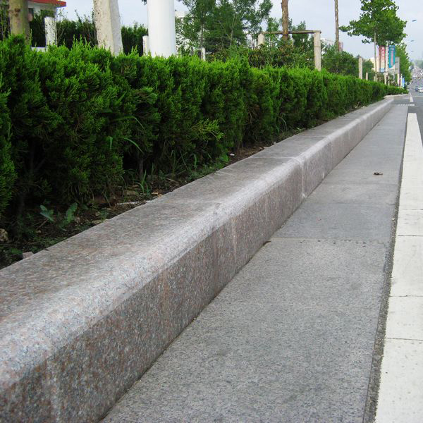 kerbstone